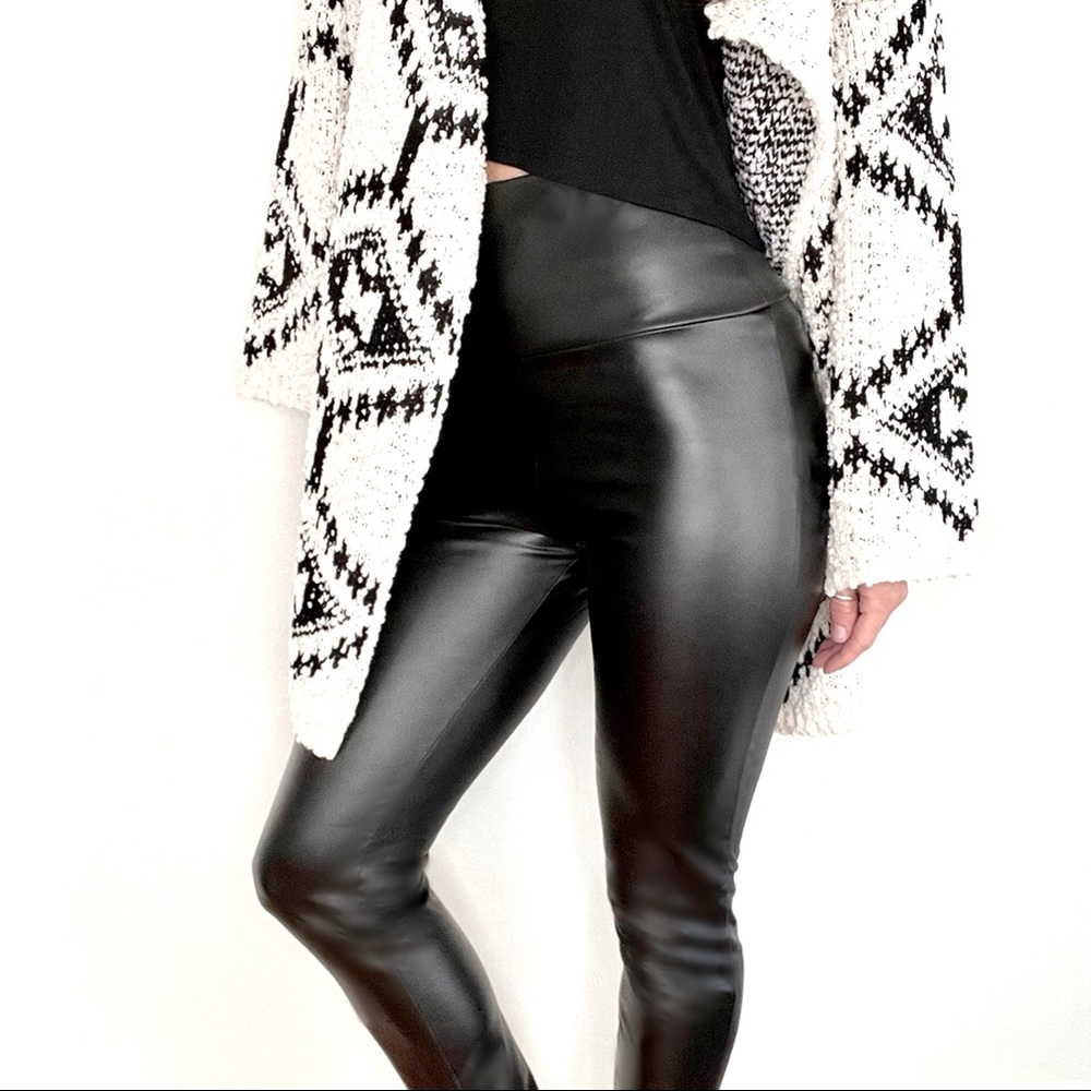 ⭐️Faux Leather Leggings